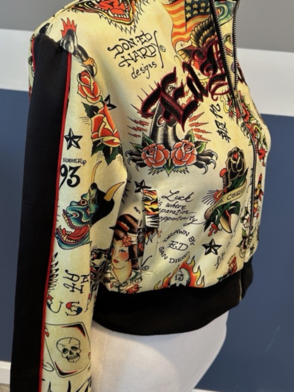 NEW! NWT ED HARDY Y2K Shrunken Flashboard Track Jacket Tattoo Yellow SIZE SMALL - Picture 6 of 8